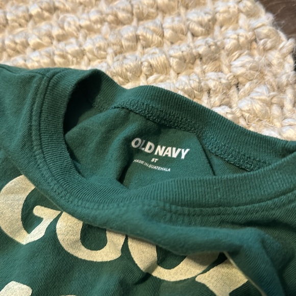 Old Navy 5T green T-shirt - Picture 2 of 2